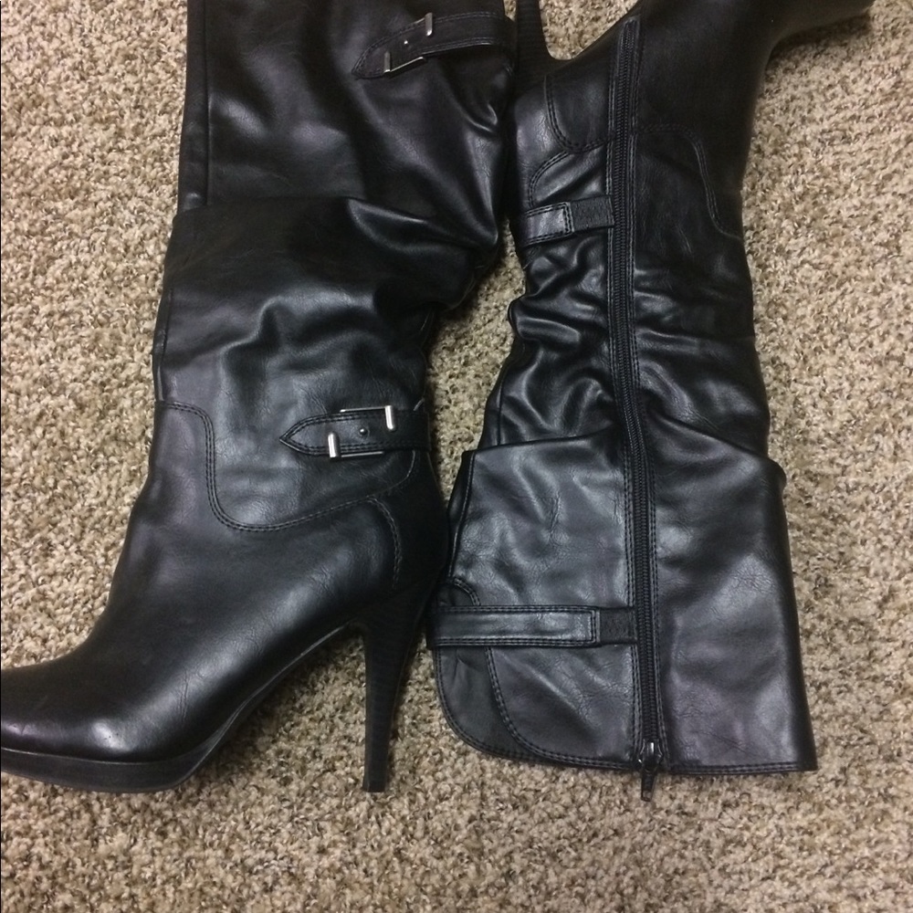 Kelly & Katie Boots - Picture 2 of 4